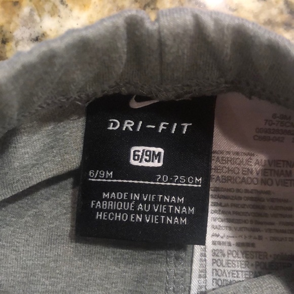 Nike dry fit 6/9 months pink and gray SOLD - Picture 3 of 5